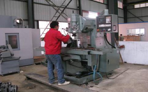 數控(kong)加工中心(xin)的系統